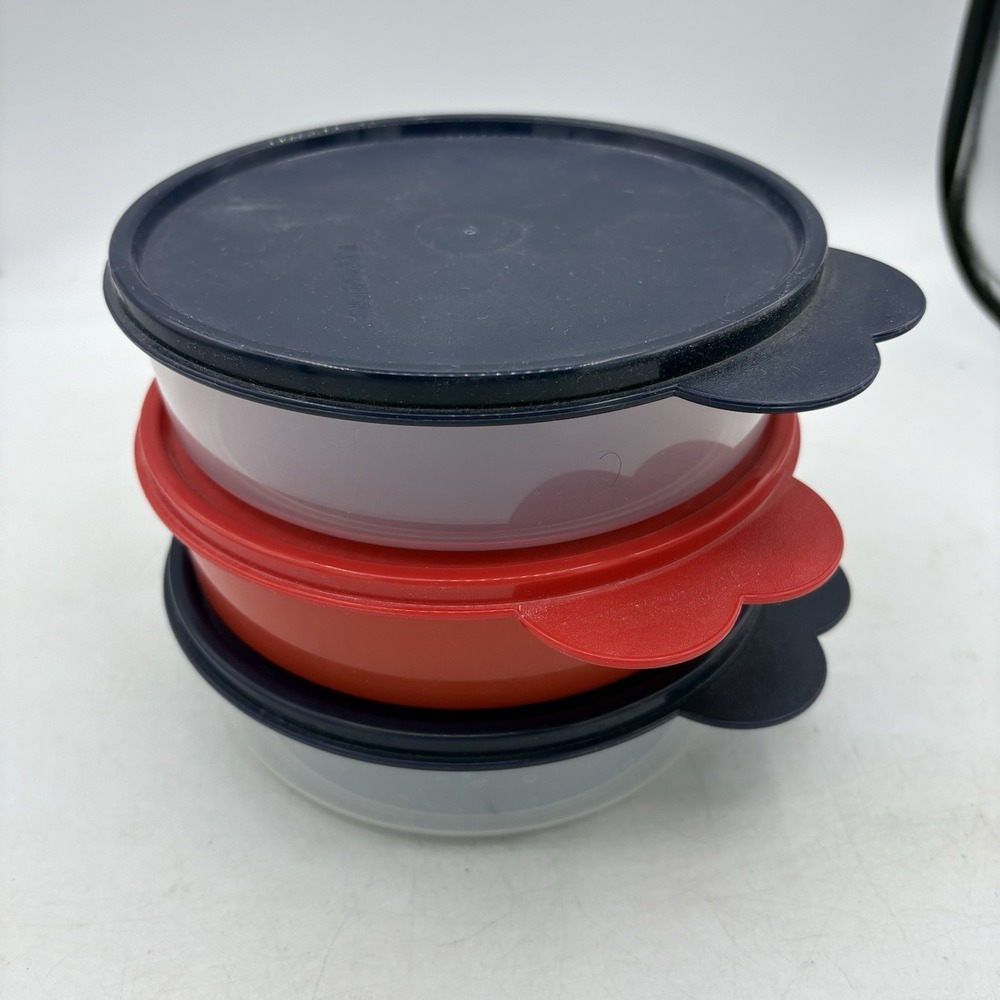 Tupperware Bowls Big Wonders 2 Cup Cereal 1 Red 2 Clear w Seal Lids Lot of 3